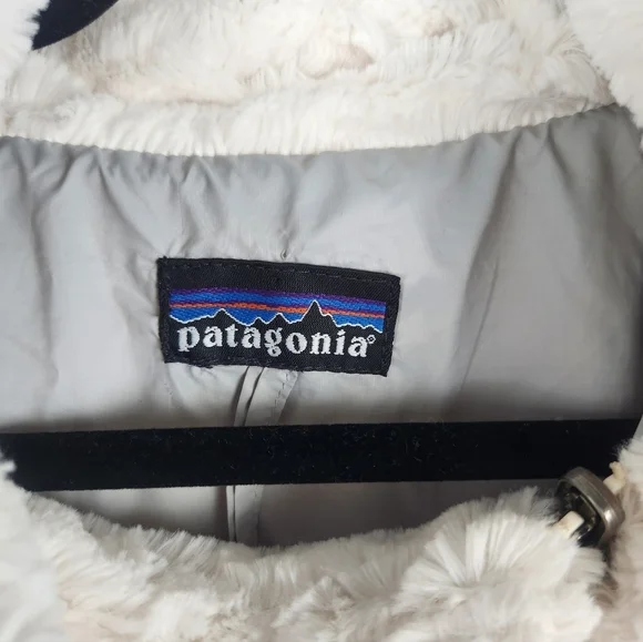 Patagonia Cream Fuzzy Fleece Jacket | Fits Women’s Small - Picture 3 of 9